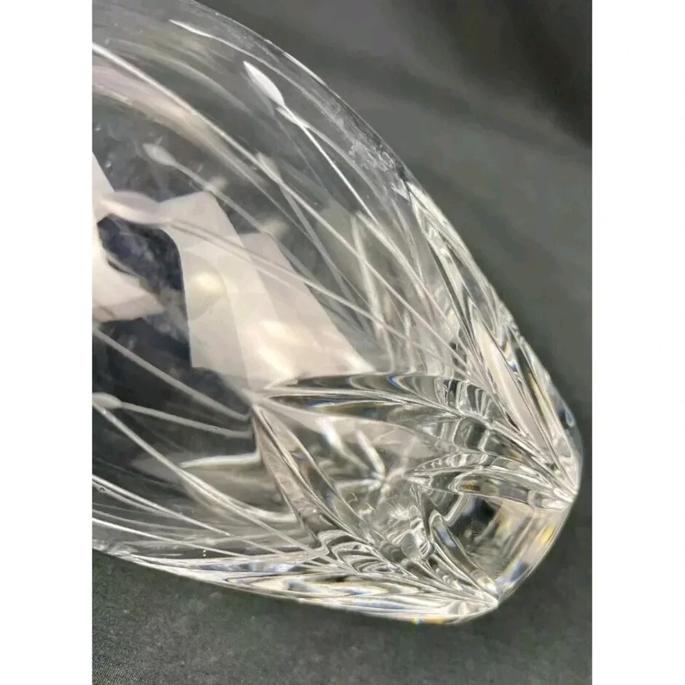 Mikasa Slovina Floral Etched Cut Glass‎ Vase 5.25